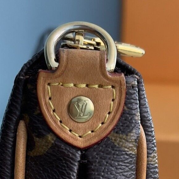 Louis Vuitton EVA CLUTCH with CROSSBODY STRAP in Great Condition - Picture 5 of 15